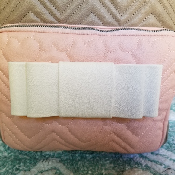 EUC- Betsey Johnson Backpack - Picture 4 of 11